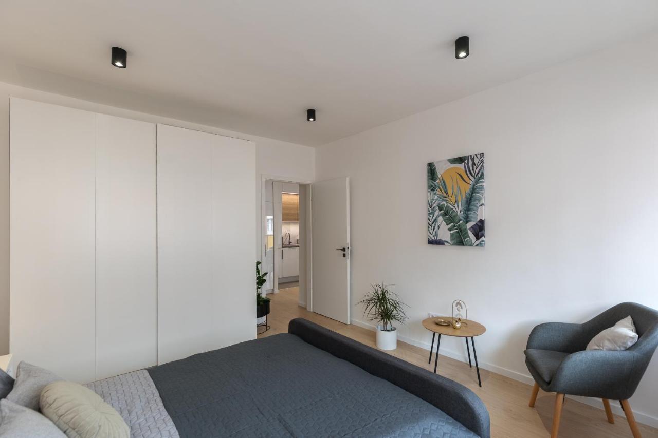 Two-Bedroom Apartment,1387679681:JPEG