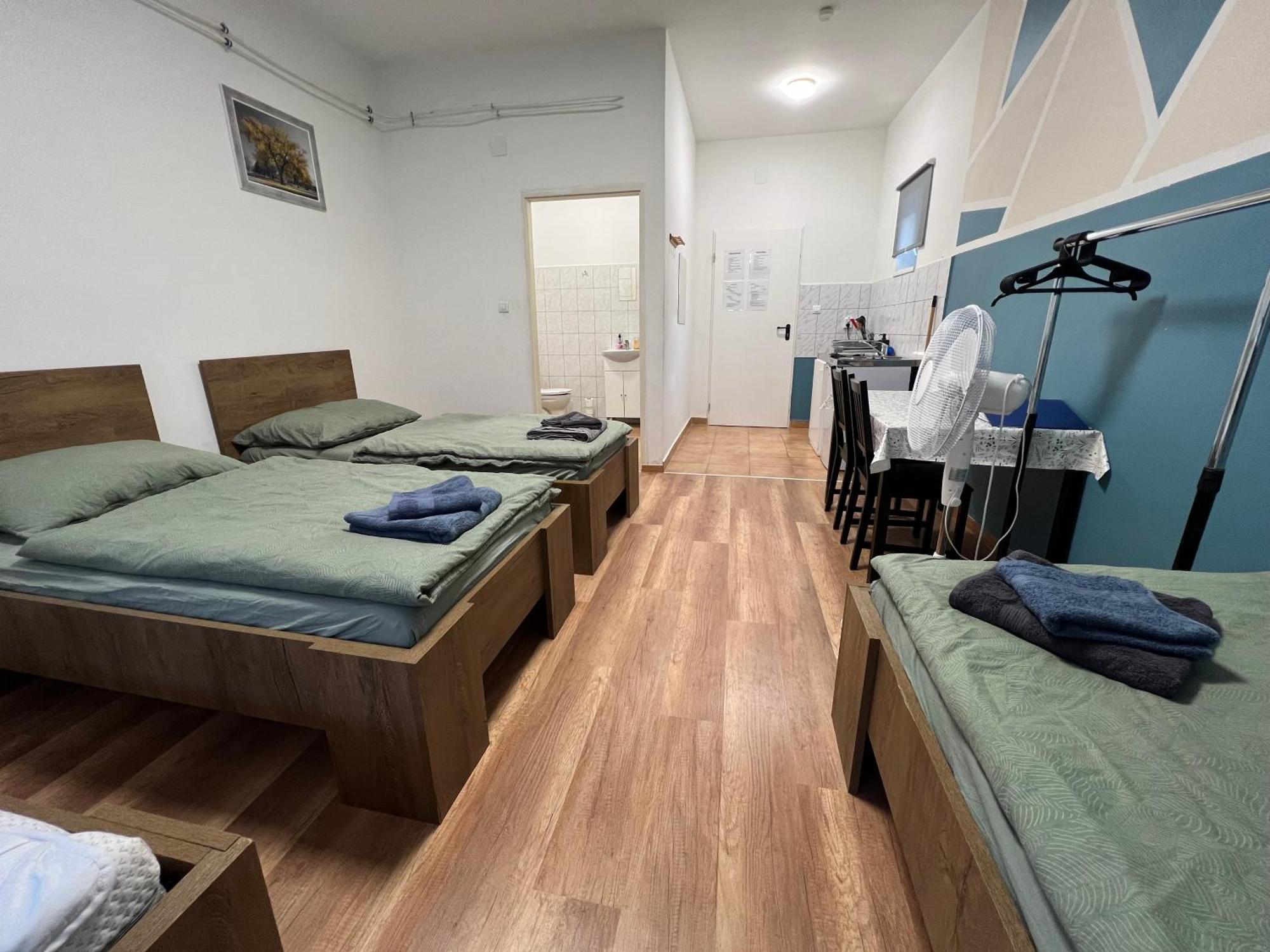 Standard Apartment,1545469954:JPEG