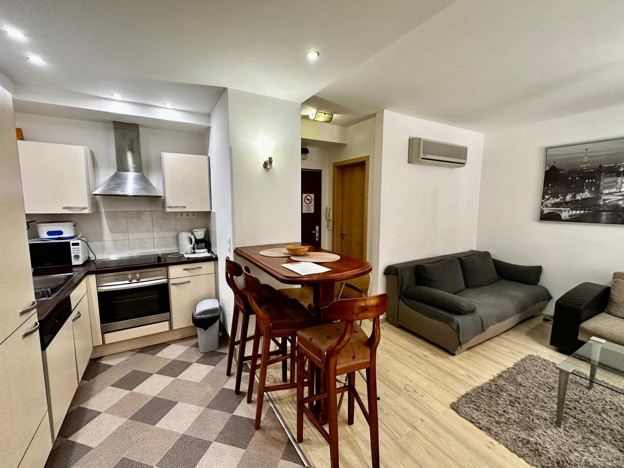 Deluxe Apartment,1548326449:JPEG