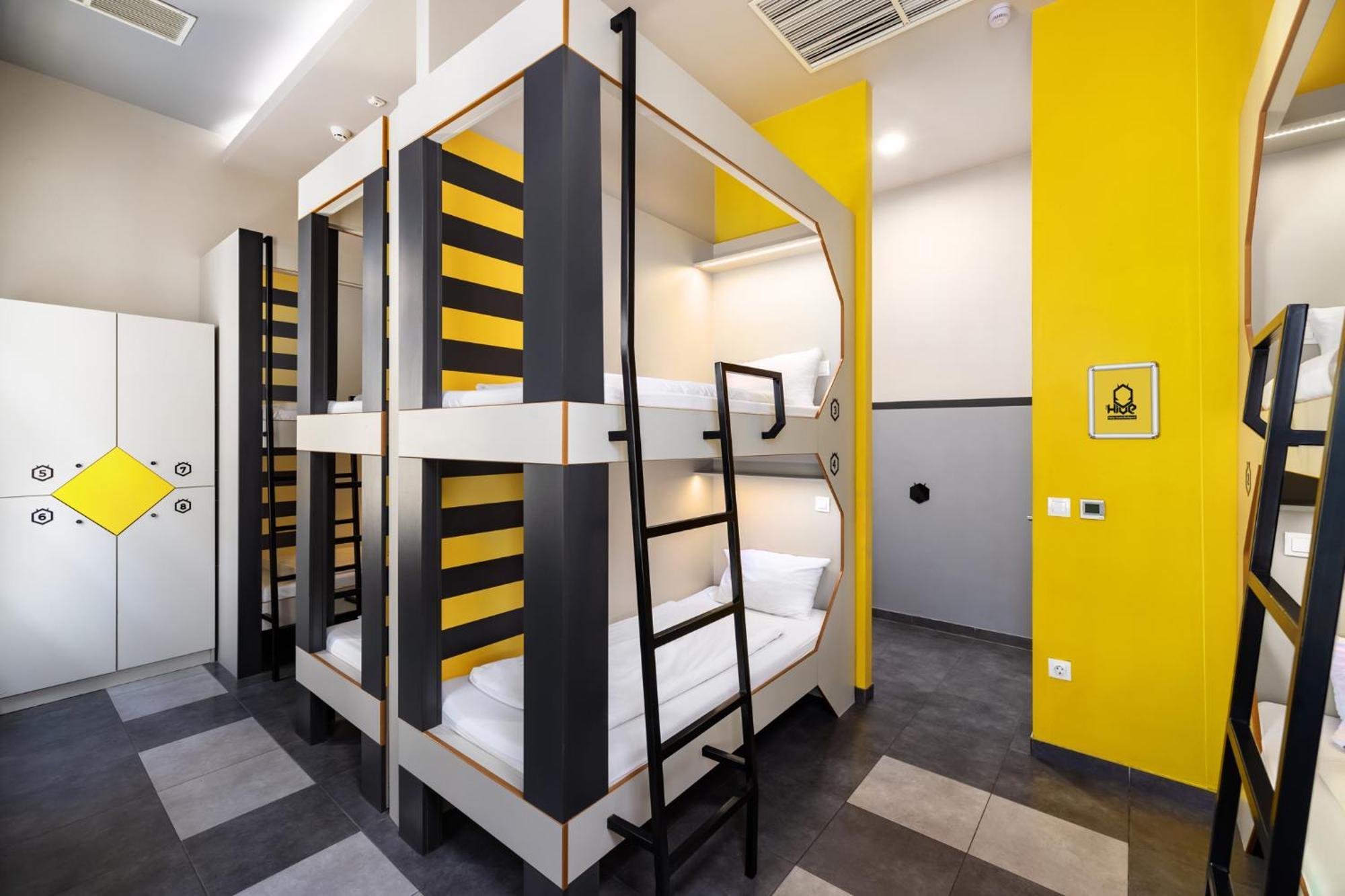 Private Room with Private Bathroom (8 Adults)