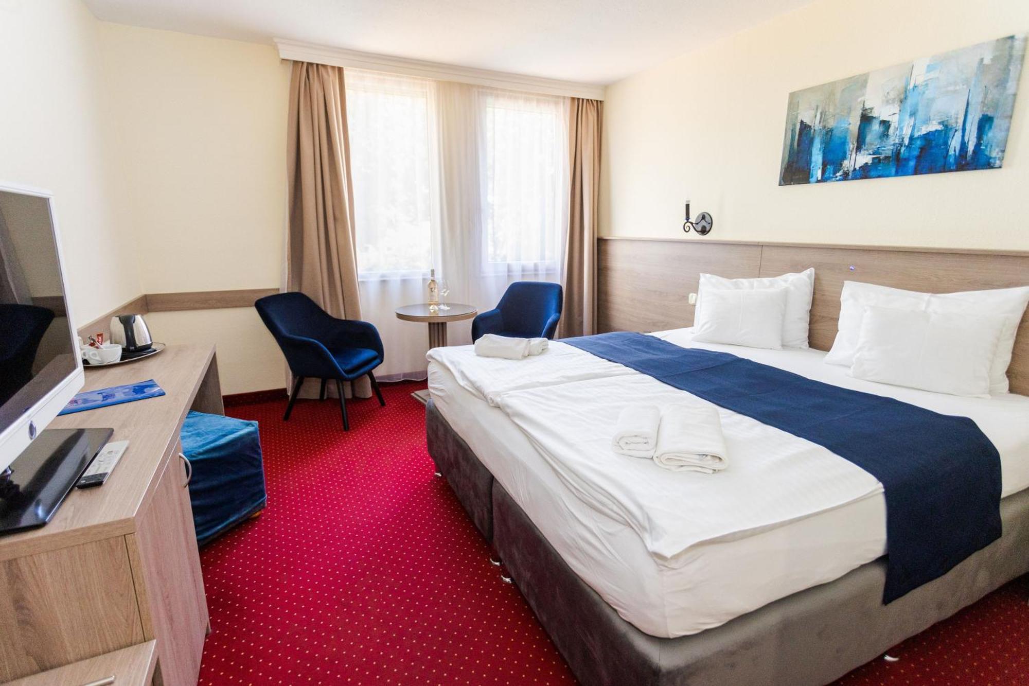 Standard Double or Twin Room,1771507581:JPEG