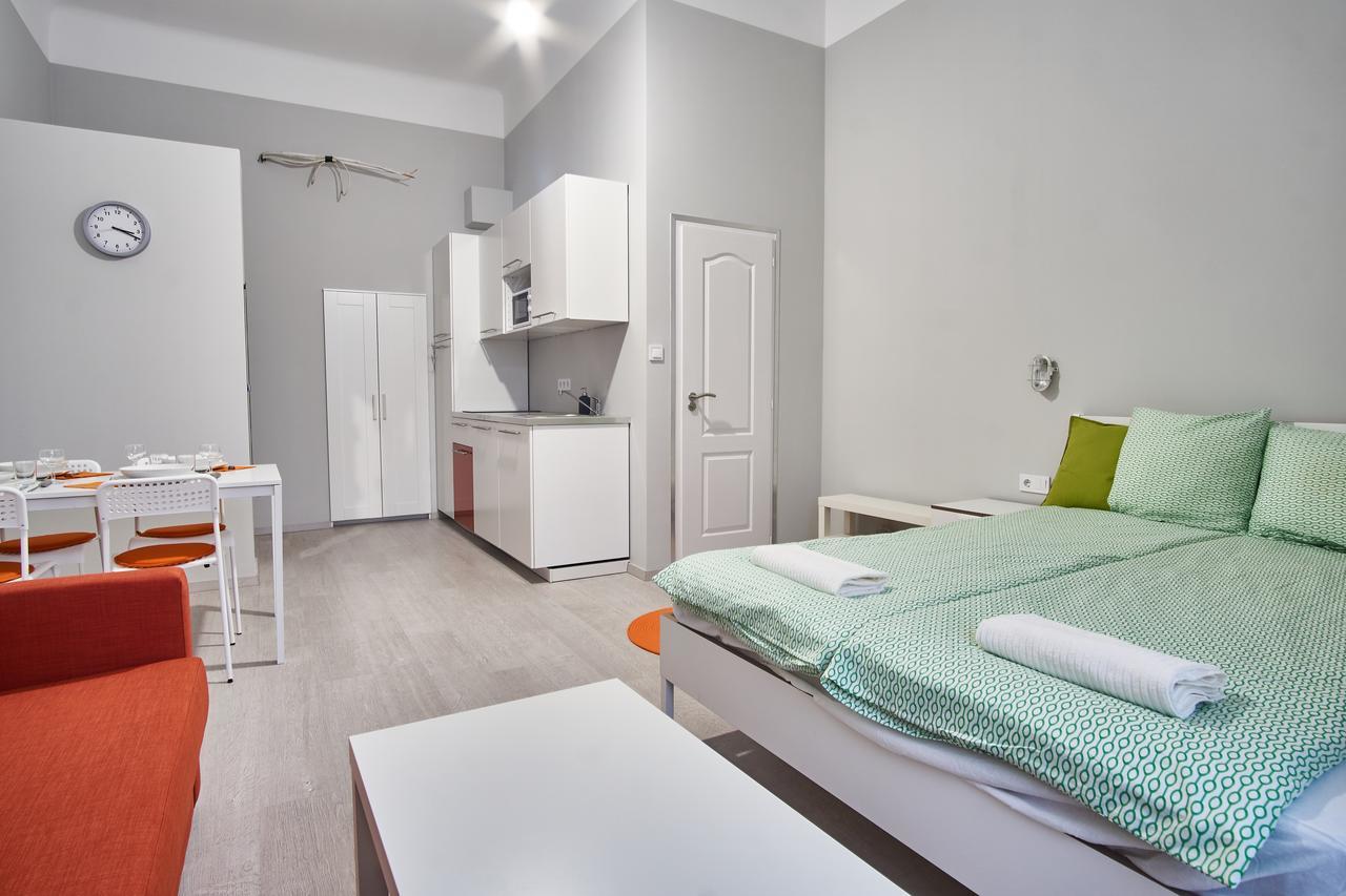 Apartment,533764101:JPEG