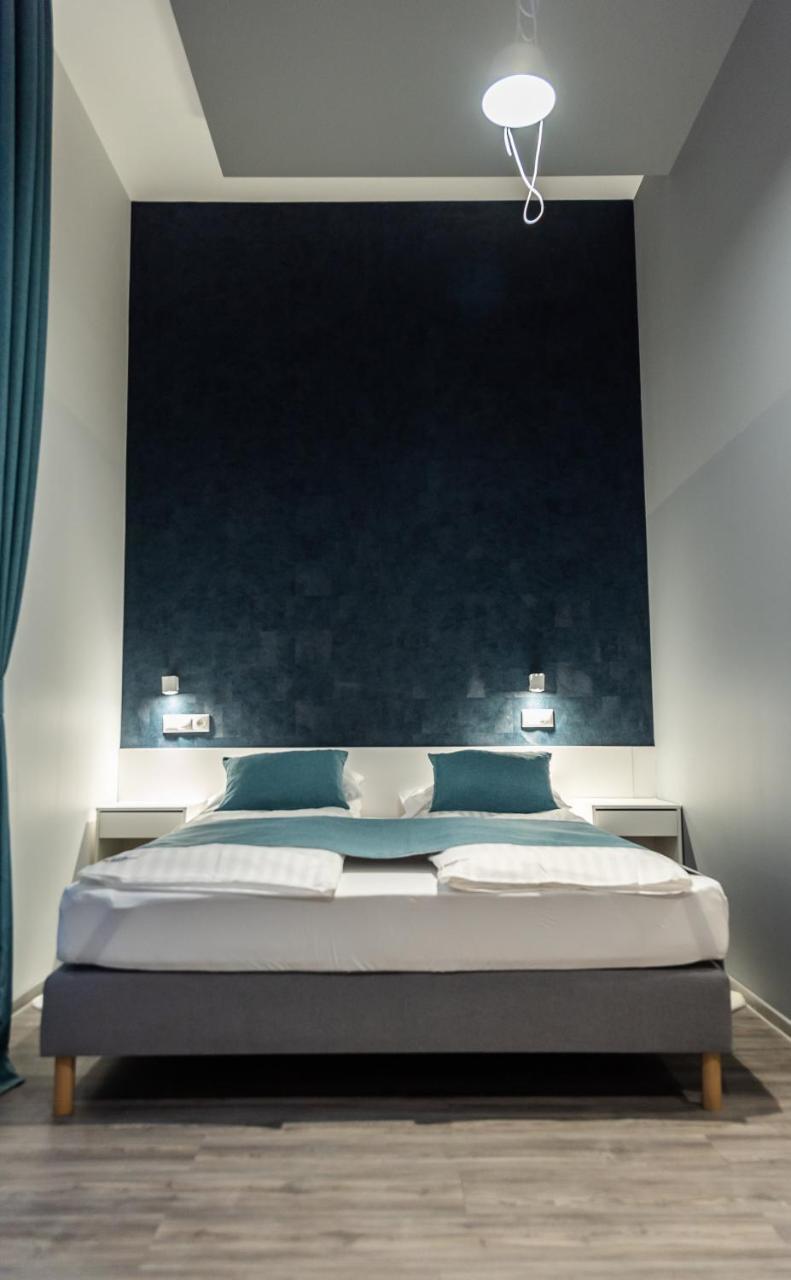 Standard Double Room,747321548:JPEG