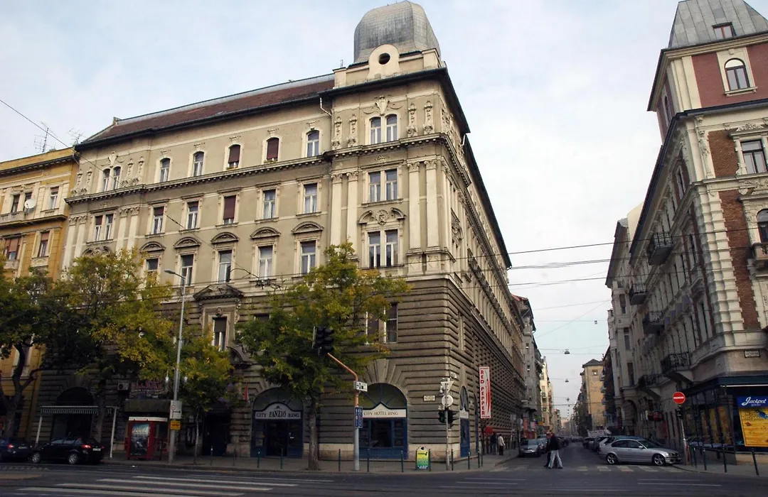 City Hotel Ring-1