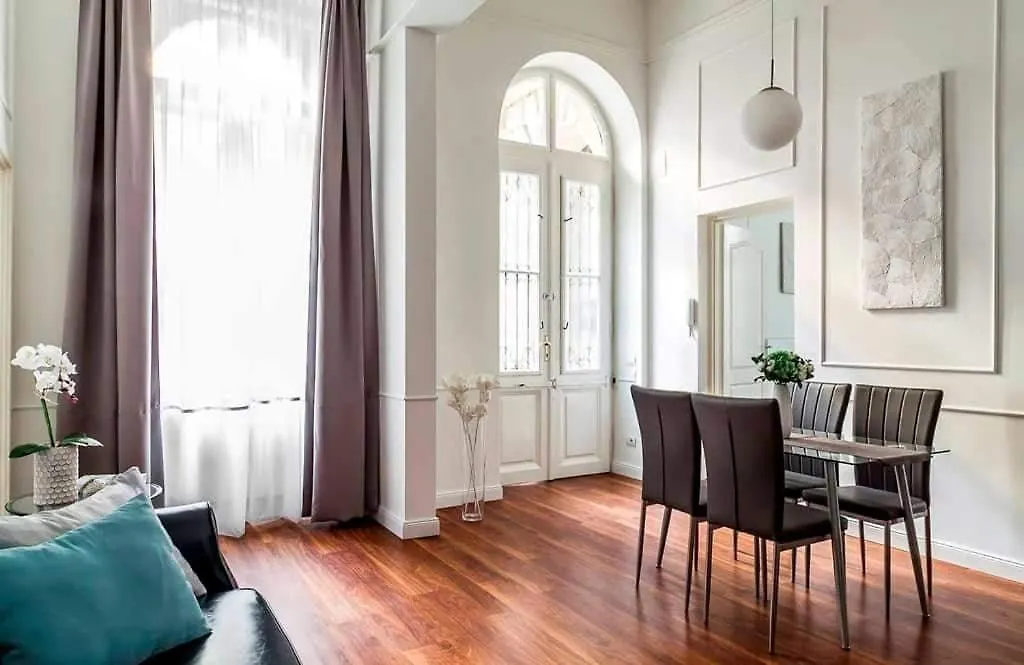 Goldsmith Apartment-1