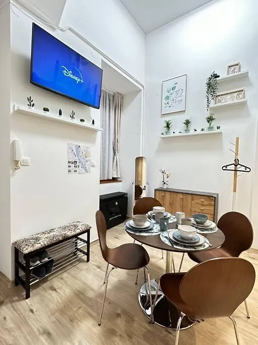 Charming Central Home In The Heart Of Budapest - Apartment Baby Loic-1