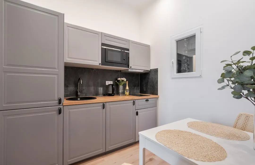 A62 - Akacfa Street Central Residence - Best Location By Bqa-1