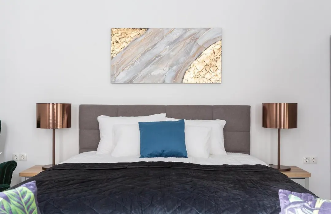 Lh Gallery Apartments-1