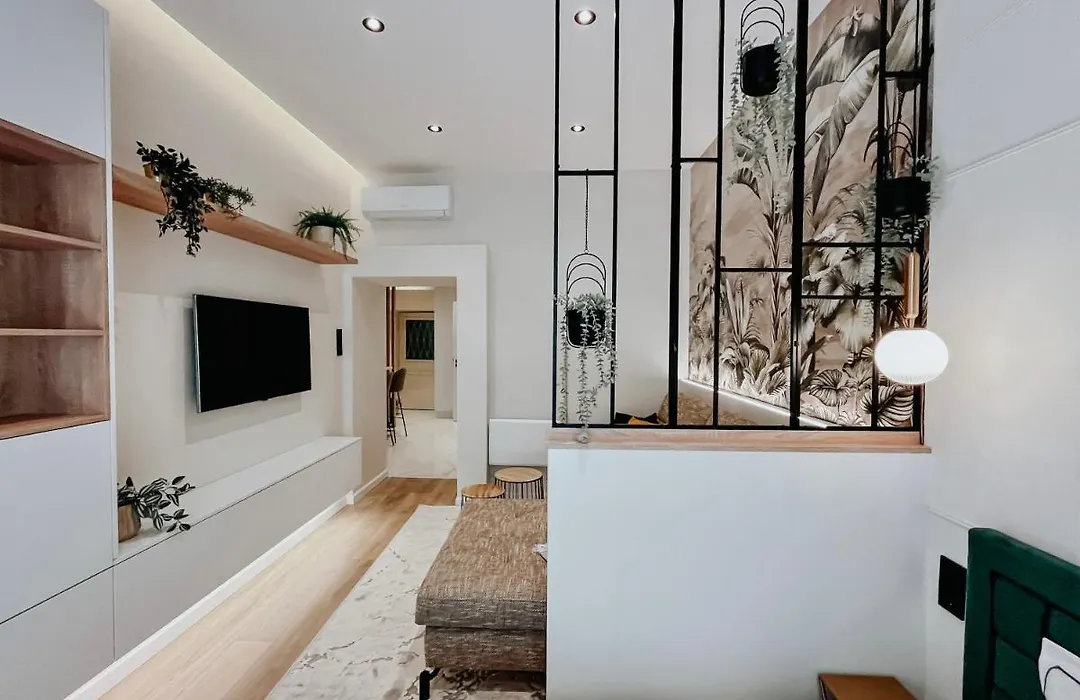 Paulay 11 Center Designer Apartment-1