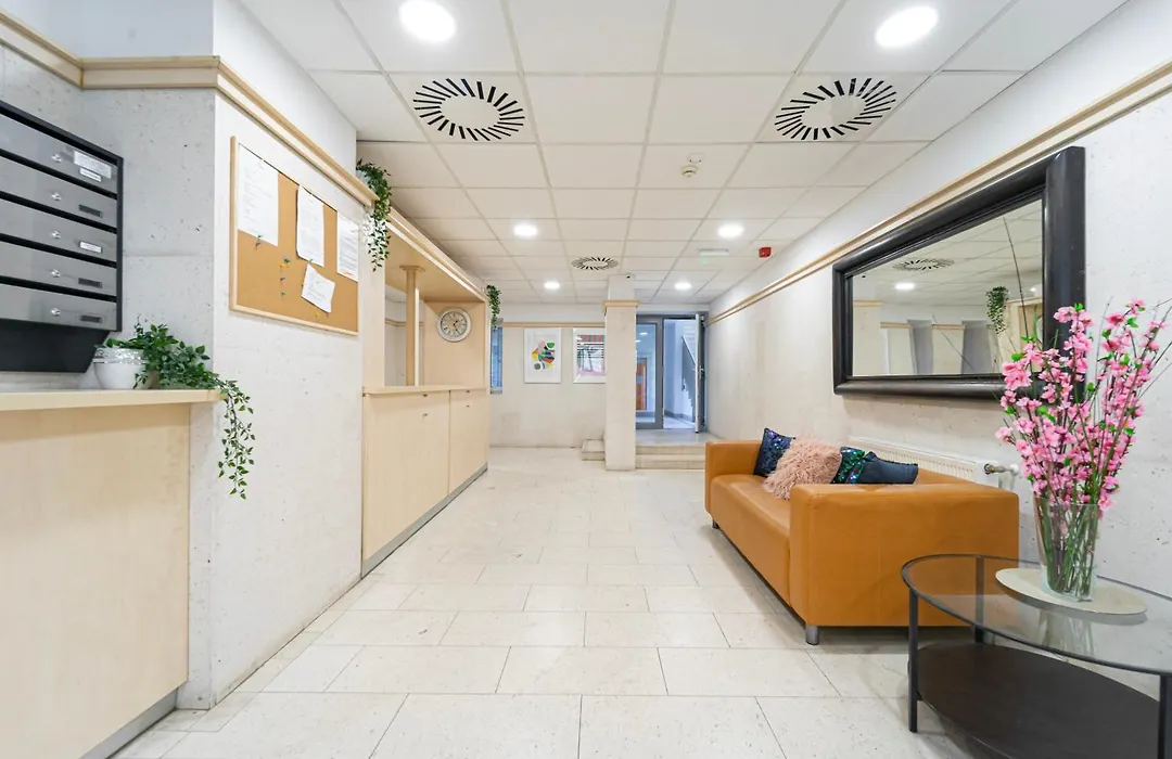 Budapest Central Home With Parking&Terrace-1
