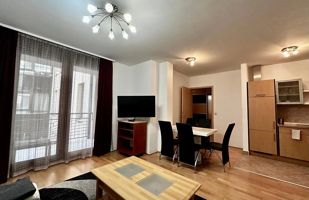 King Apartments-1