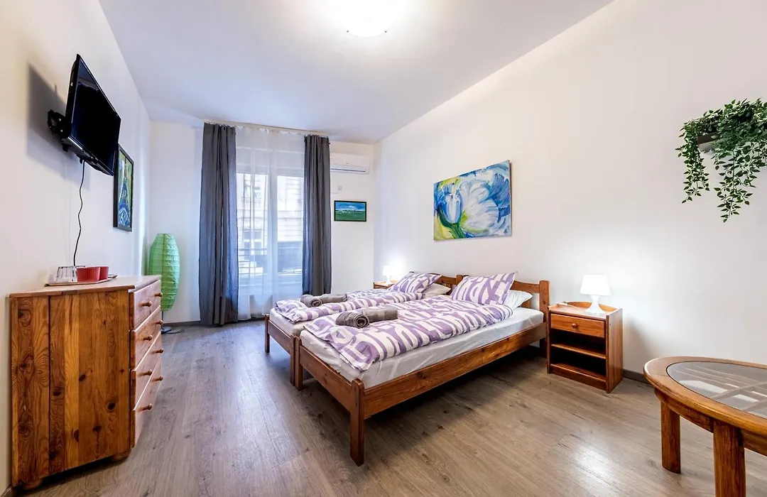 Apartment At The Synagogue - Jewish Quarter-1