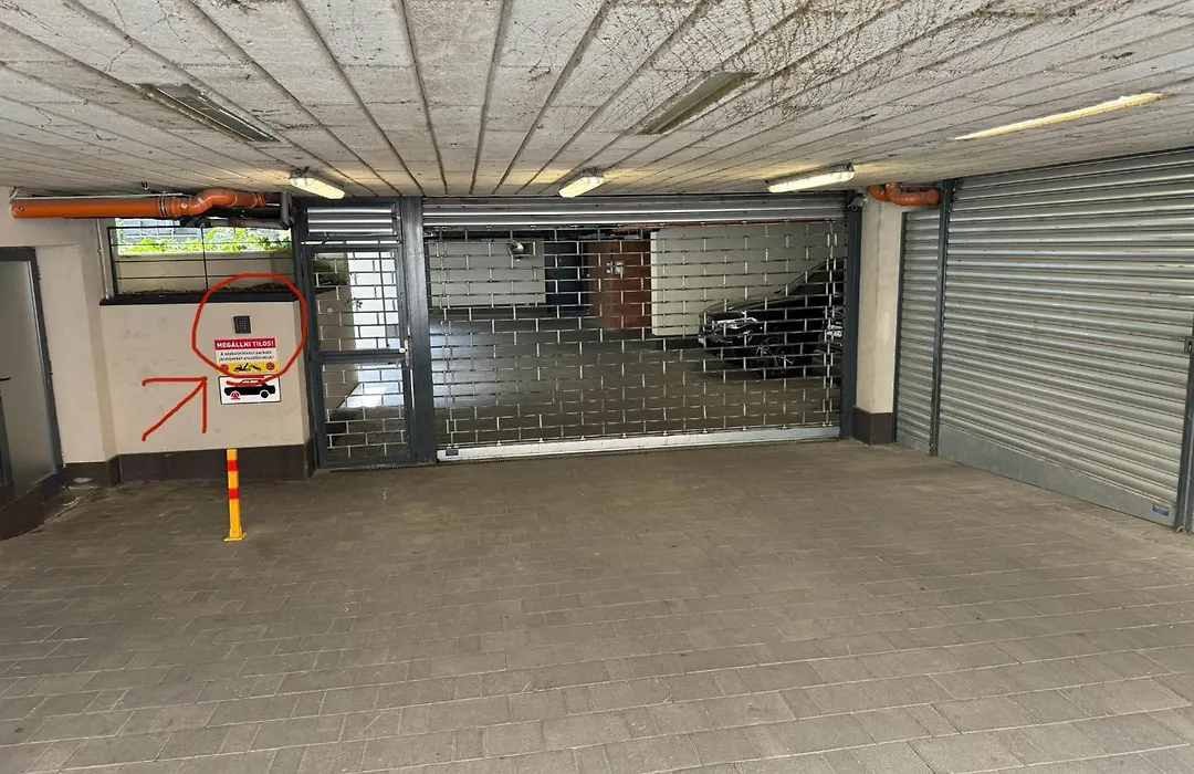 Kiraly 44 Luxury Apartment With Free Parking-1