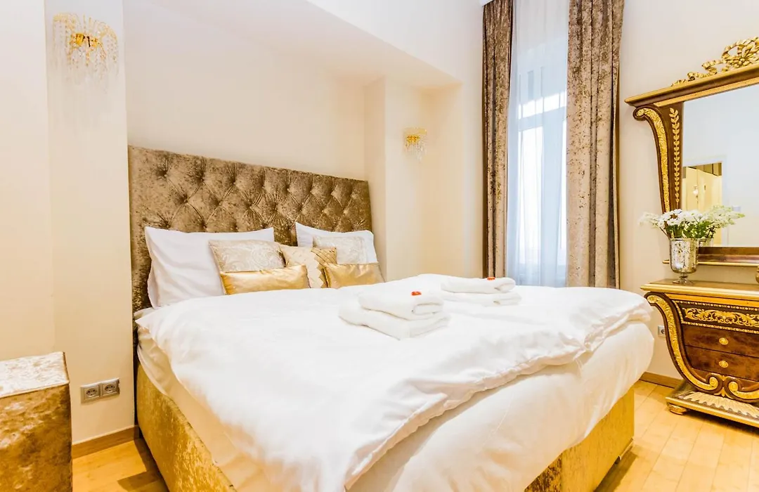 Principe Luxury Suite Next To Parliament-1