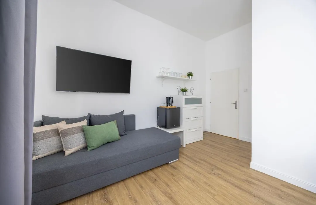 Deluxe Danube City Center Suites Next To The Fashion St'-1