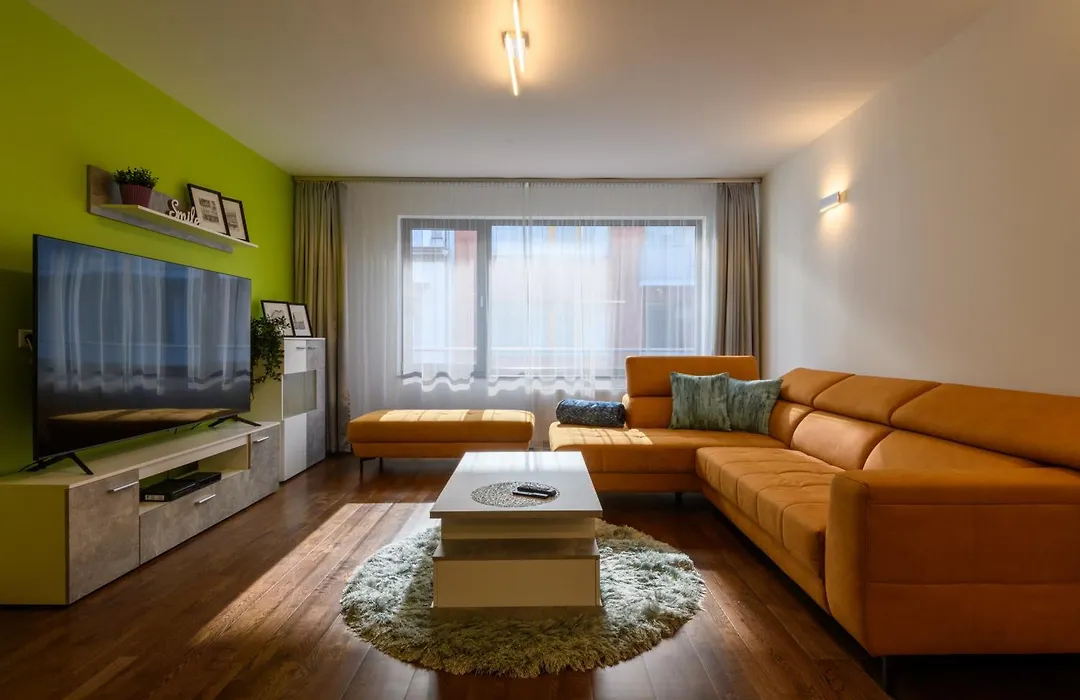 Budapest Holidays Apartments & Spa-1