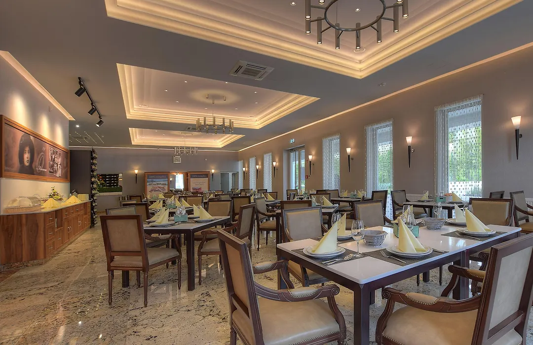 Anna Hotel-1