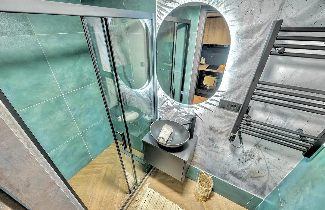 Central Luxe Studio-1