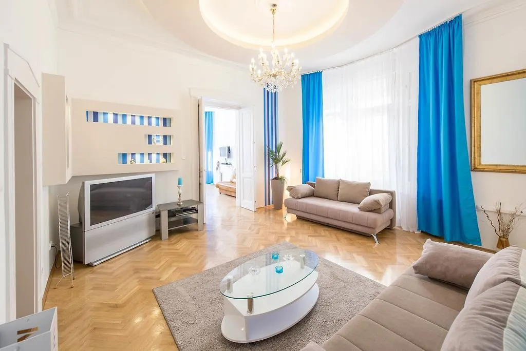 Spirit Nador Ter Apartment-1