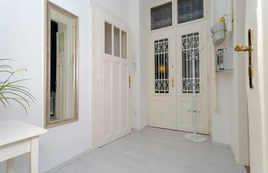 Boutique Residence Jokai - Apartment In The City Center-1