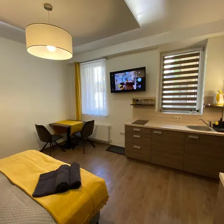 Frank & Fang Apartments Mk1-3