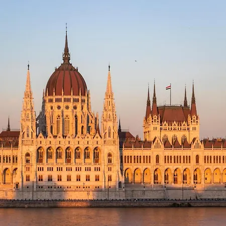 Danube Pearl Boutique Apartment-3
