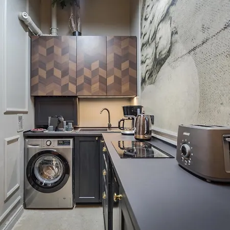 Bpr Violet Noir Apartment With A/C-3