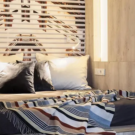 White Boat Studio Apartment Gold-2