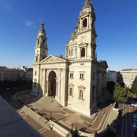 Basilica Monnalisa Luxury 3 Bedrooms Apartment With Amazing View Need Reservation X Free Parking-2