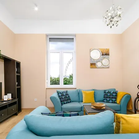 Ja18 Downtown Pearl - 2 Bedroom Apartment-3