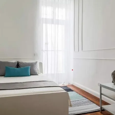 Goldsmith Apartment-2