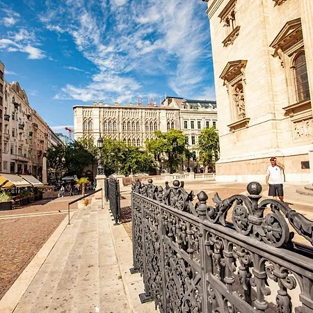 Basilica -Quiet, Privat, Balcony, The Best Area-3