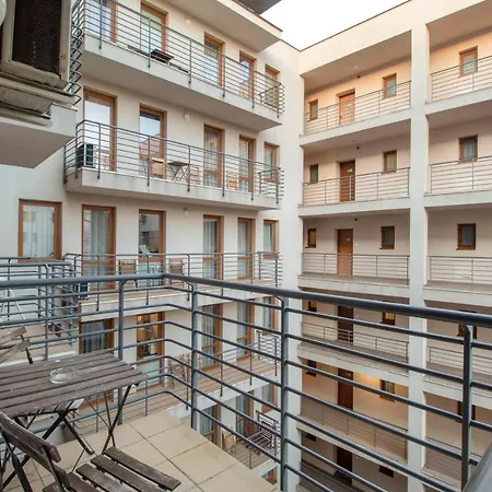Prince Apartments-3
