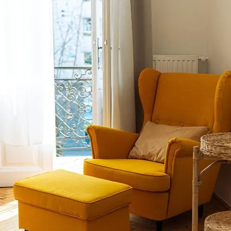 Terrace Vuvu - Apartment With Balcony In The Heart Of Budapest-3
