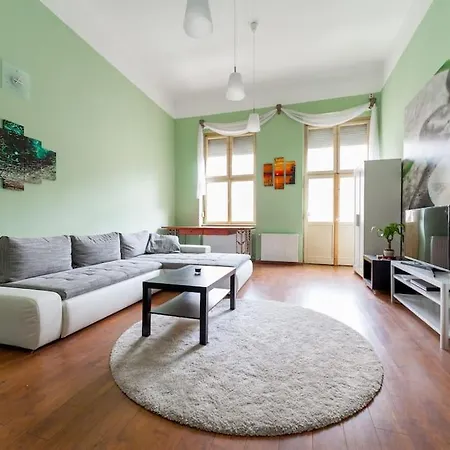 Main Street Apartment / Heart Of Bp-2