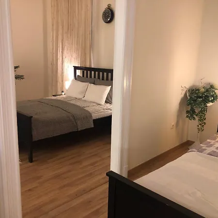Dohany Central Apartment-2