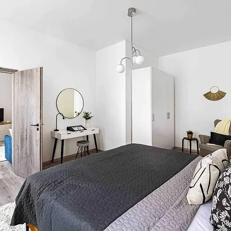 Fiesta City Suite 2 Bedr-3