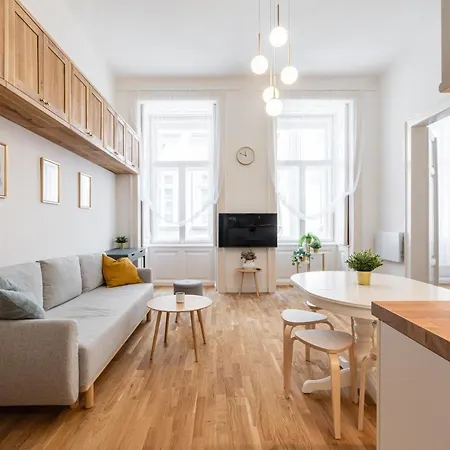 Sunset Treasure 3-Bdr Apartment-3