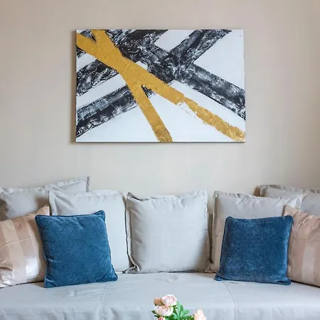 Luxurious Central Apartment In Liszt Ferenc Square-3