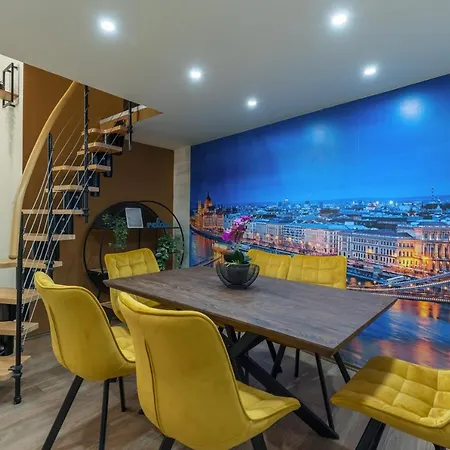 Kazinczy 10 Apartment With 3 Bedrooms-3