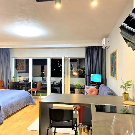 Danube View Apartment With Terrace-3