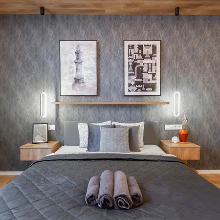 Exclusive Dohany Apartment With Balcony Next To The New York Cafe-2