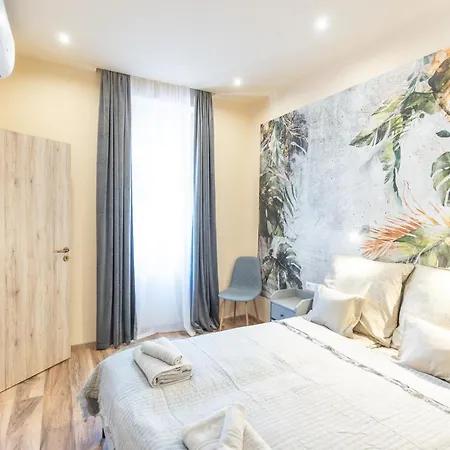 Jungle Apartment With 2 Bathrooms-2