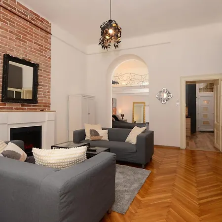 Your Place Apartman-2