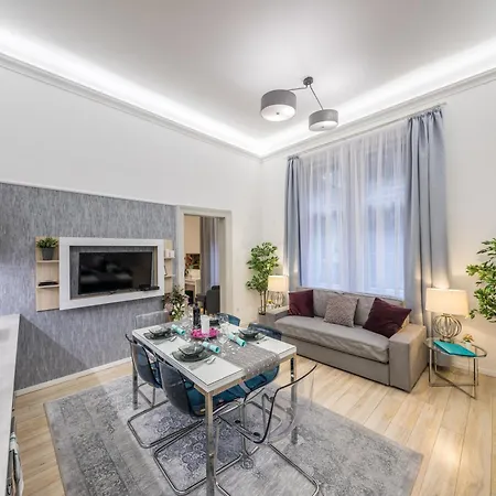 Central Market Residence-3