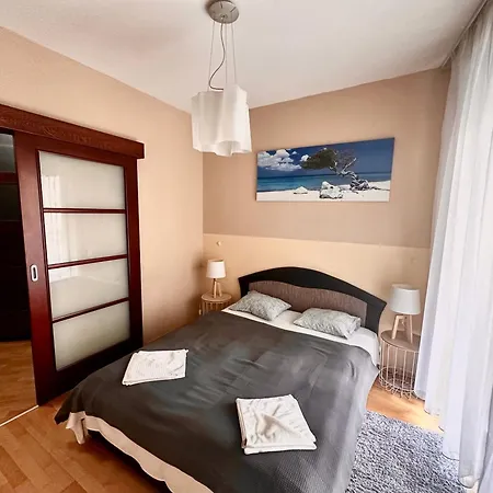 King Apartments-3