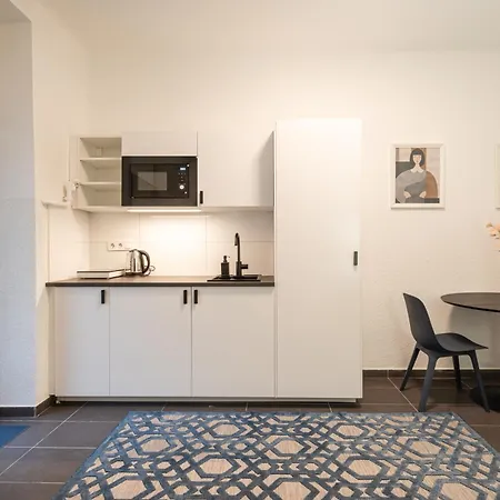 R10- Boutique Apartments, Best Location. By Bqa-3
