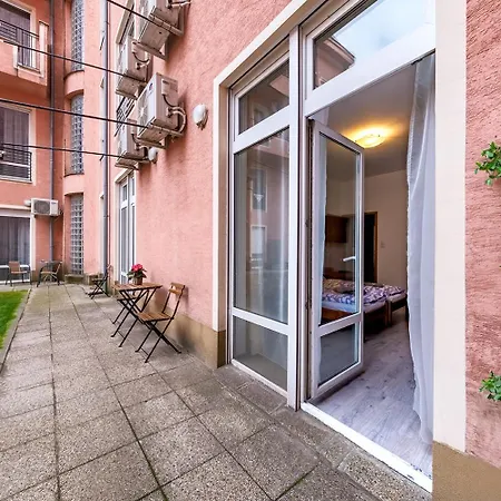Apartment At The Synagogue - Jewish Quarter-2