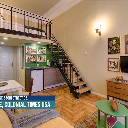 Little Americas Usa Colonial Times Apartments-2