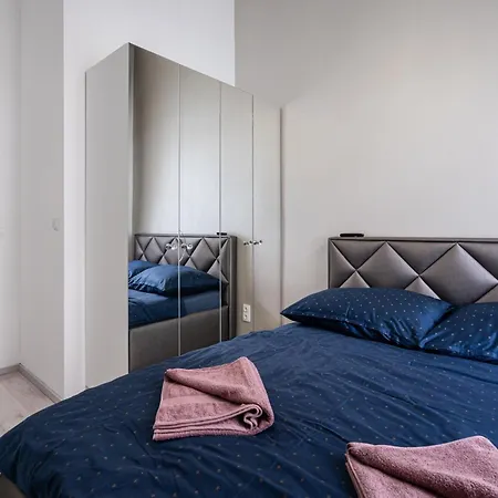 Kiraly 35 Luxury Apartment With Free Parking-3